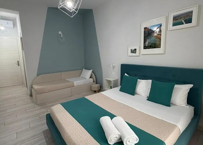 Bilateral B&B